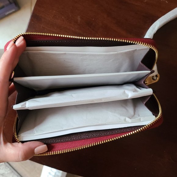 Coach Long Zip Around Wallet Cherry Gold Hardware - Picture 5 of 10